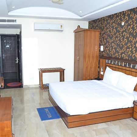 Chopra Residency Hotel Hamirpur Buitenkant foto