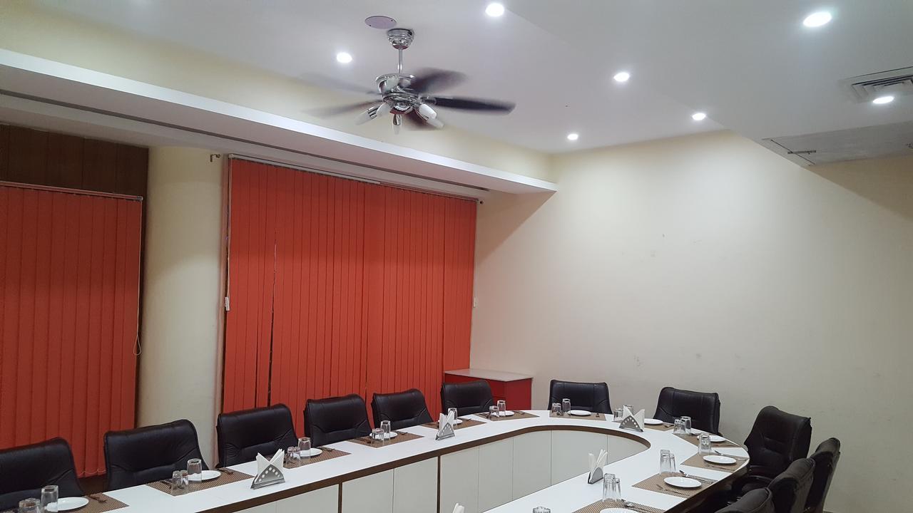 Chopra Residency Hotel Hamirpur Buitenkant foto