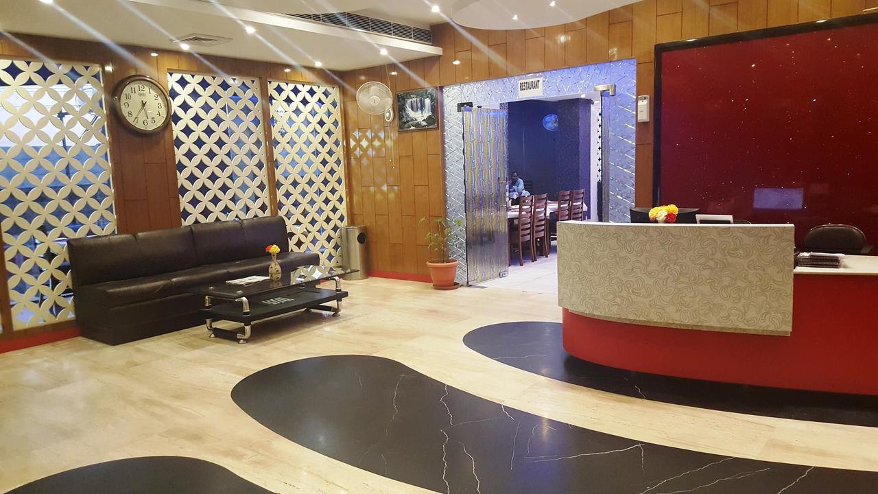 Chopra Residency Hotel Hamirpur Buitenkant foto